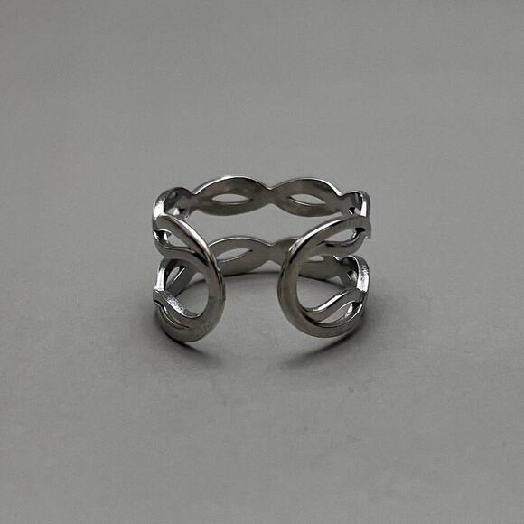 Y2K Silver Coil Wrap Ring Adjustable Unisex 2000s Jewelry Vintage Style - Picture 4 of 9